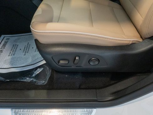 New 2026 Buick Enclave Preferred w/ Power Package FWD image 25