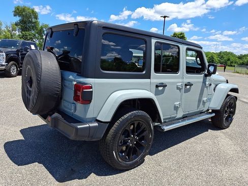 Used 2023 Jeep Wrangler Unlimited Sahara w/ Dual Top Group AWD/4WD image 12