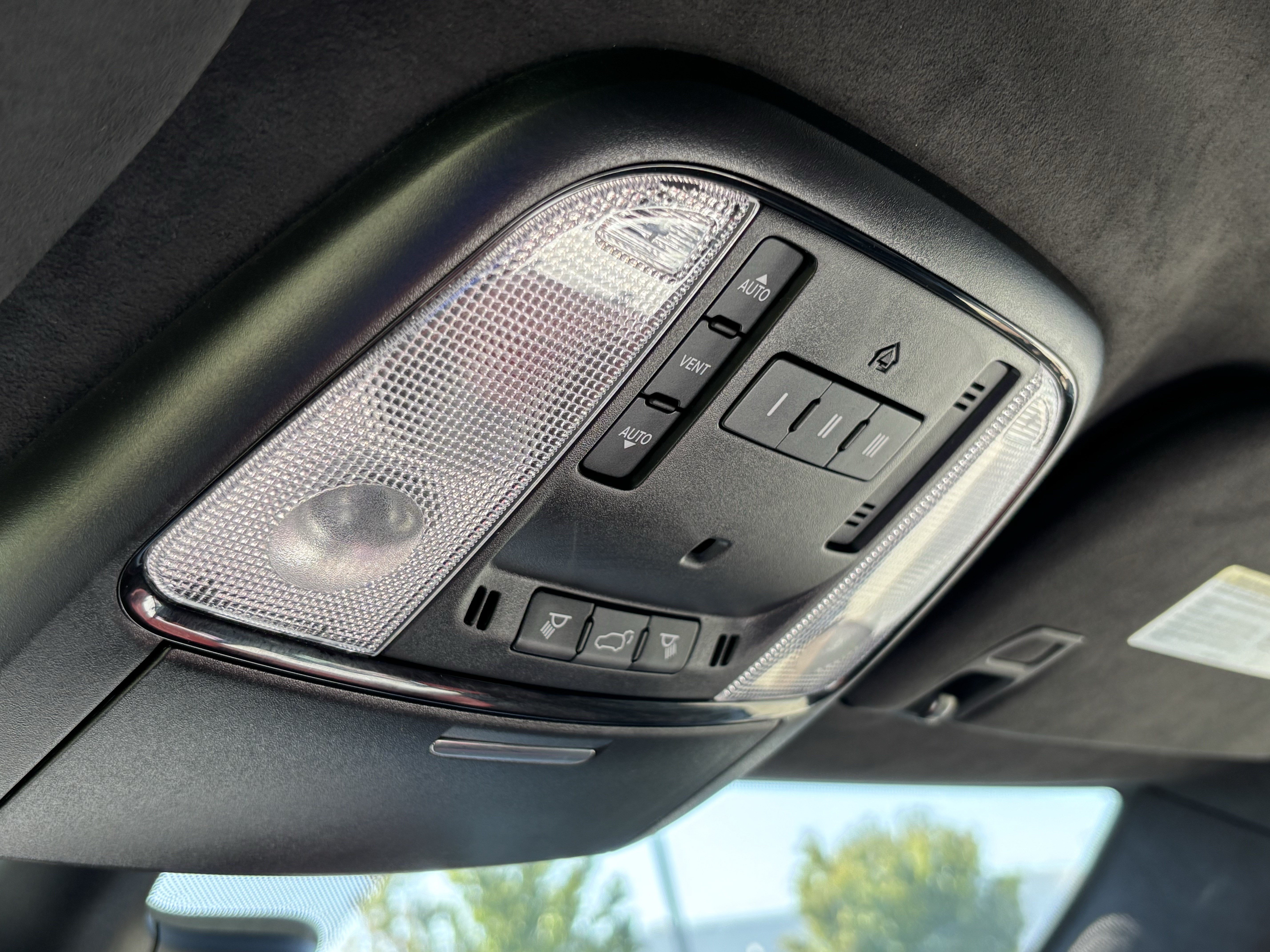 Used 2022 Dodge Durango SRT w/ Premium Interior Group AWD/4WD image 28
