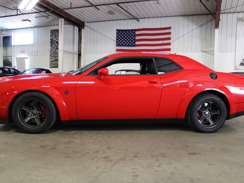 Used 2022 Dodge Challenger SRT Super Stock RWD image 3