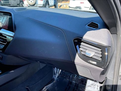 Certified 2022 BMW Z4 M40i w/ Premium Package image 19