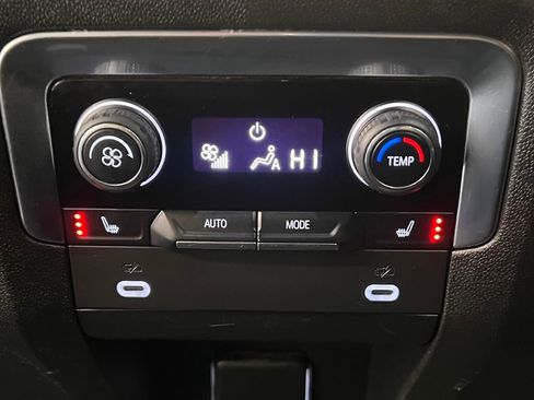 Used 2022 Chevrolet Tahoe RST w/ Luxury Package image 43