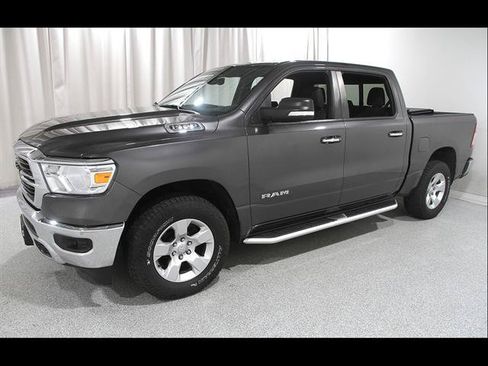 Used 2020 RAM 1500 Big Horn AWD/4WD image 3
