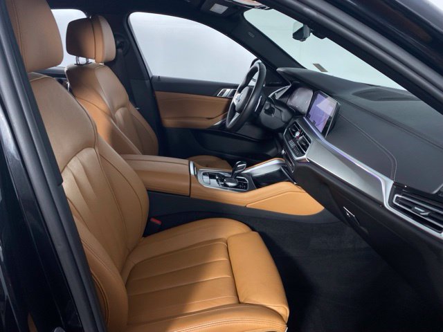 Used 2021 BMW X6 xDrive40i w/ M Sport Package AWD/4WD image 15