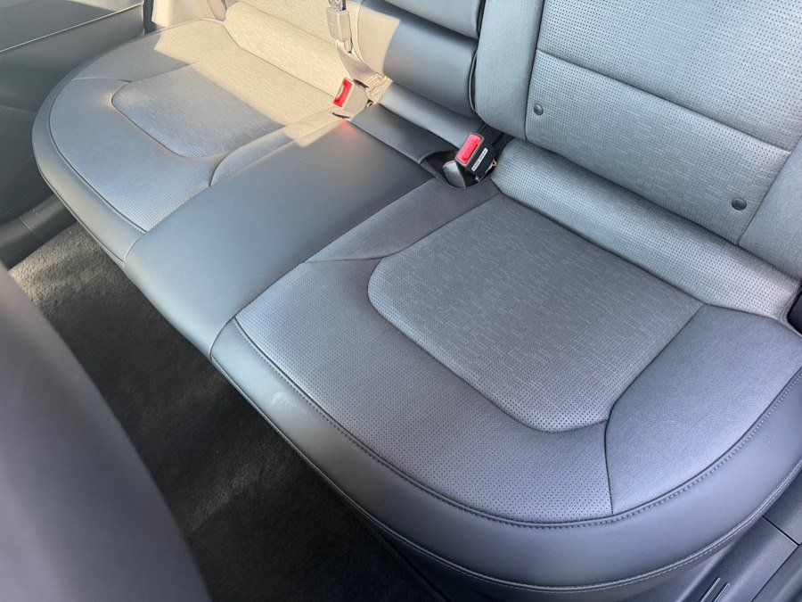 Used 2023 Kia Niro Wave FWD image 43