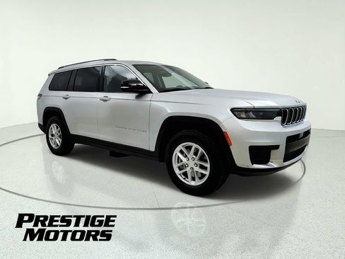 Used 2023 Jeep Grand Cherokee L Laredo w/ Luxury Tech Group I AWD/4WD image 10