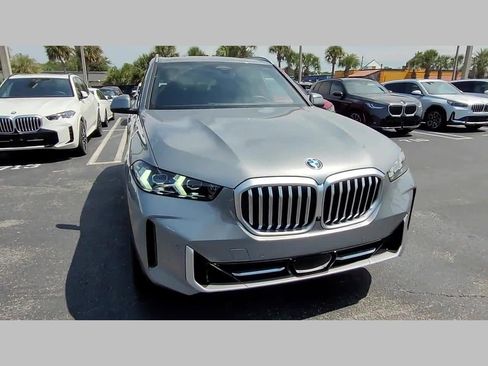 New 2026 BMW X5 xDrive40i w/ Parking Assistance Package image 30
