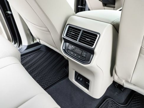 New 2026 Volkswagen Atlas SE FWD image 78