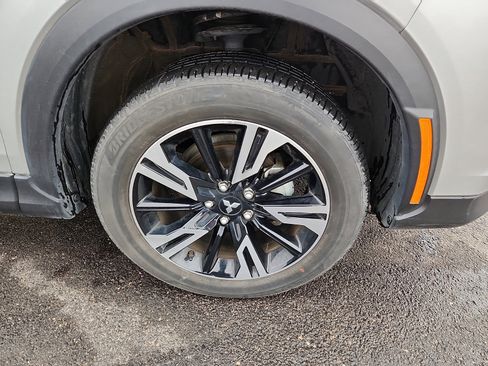 Used 2024 Mitsubishi Eclipse Cross SE AWD/4WD image 9