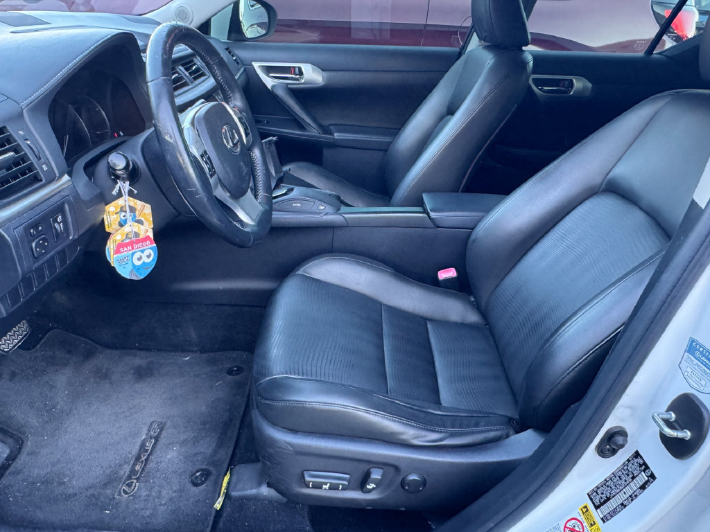 Used 2011 Lexus CT 200h Premium w/ Premium Audio Pkg FWD image 21
