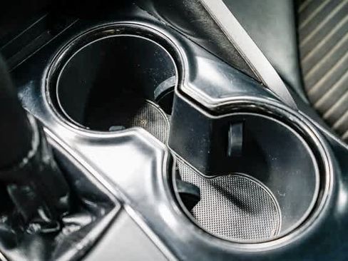 Certified 2019 Toyota Camry SE image 23