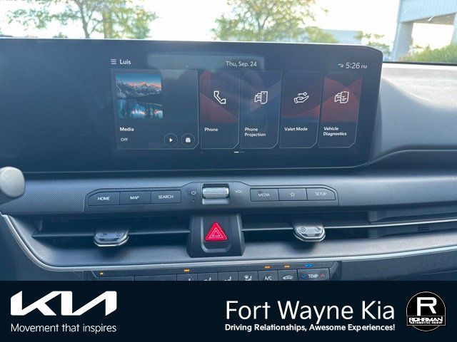 Used 2025 Kia K4 FWD image 11