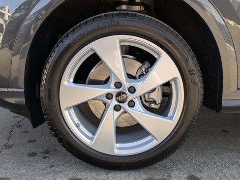 Used 2025 Audi Q5 Premium Plus w/ Premium Plus image 27