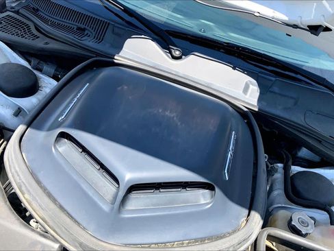 Used 2017 Dodge Challenger R/T Plus RWD image 33