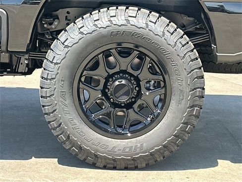 New 2025 Ford F350 XLT w/ Black Appearance Package image 41