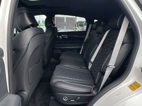 Certified 2025 Genesis GV80 3.5T e-SC image 13