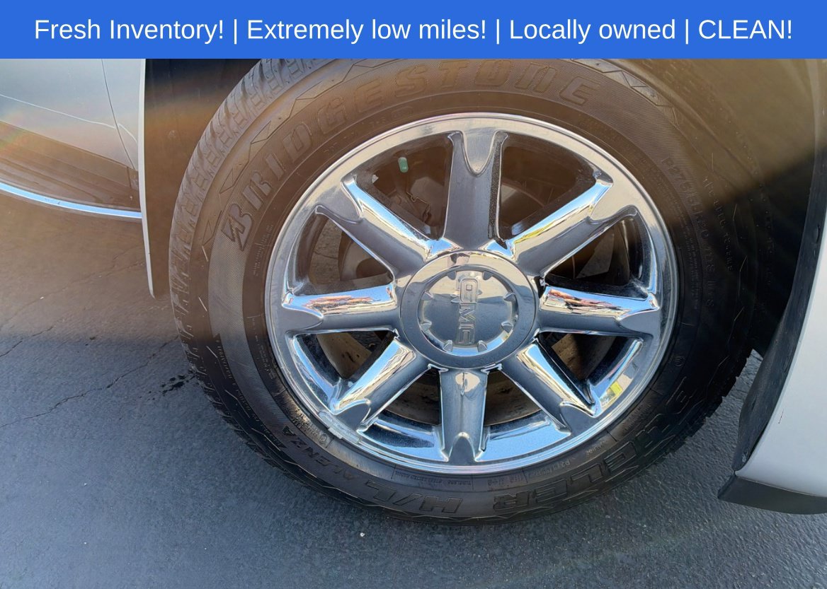 Used 2013 GMC Yukon XL Denali AWD/4WD image 8