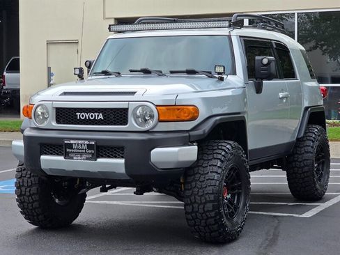 Used 2007 Toyota FJ Cruiser 4WD image 1