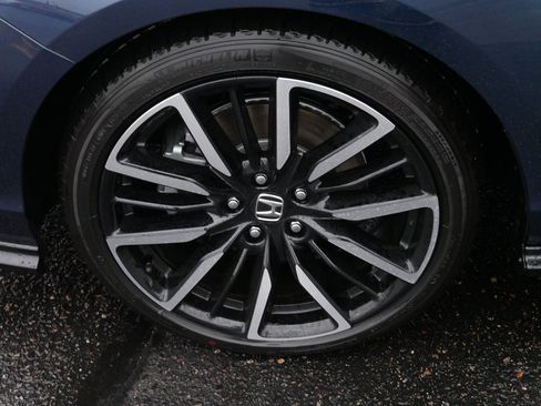 Certified 2025 Honda Accord Touring image 15