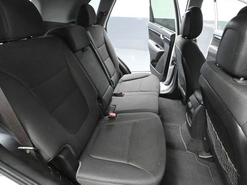 Used 2015 Kia Sorento LX image 38