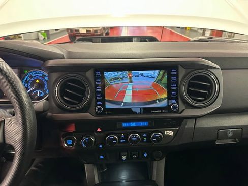 Certified 2023 Toyota Tacoma TRD Off-Road image 23