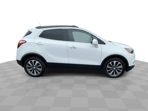 Certified 2022 Buick Encore Preferred w/ Safety Package FWD image 9
