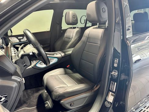 Certified 2023 Mercedes-Benz GLS 450 4MATIC image 15