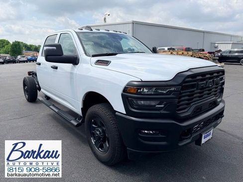 Used 2025 RAM 3500 Tradesman w/ Safety Group AWD/4WD image 1