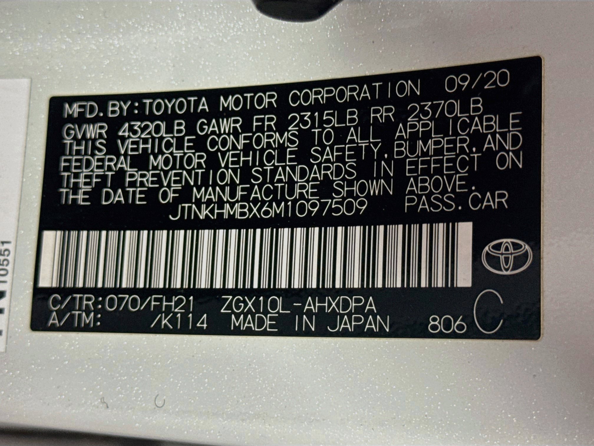 Used 2021 Toyota C-HR LE FWD image 30
