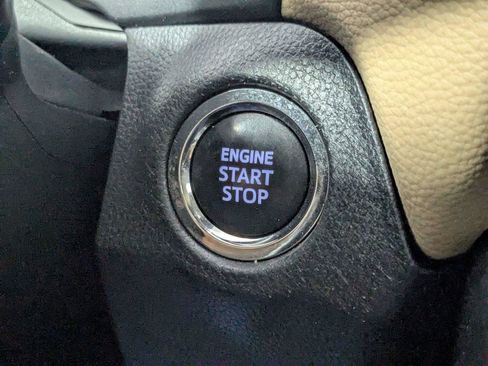 Used 2023 Toyota RAV4 XLE Premium FWD image 29