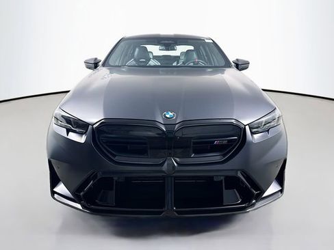 New 2026 BMW M5 image 2