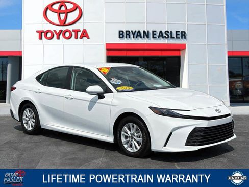 Used 2026 Toyota Camry LE FWD image 1
