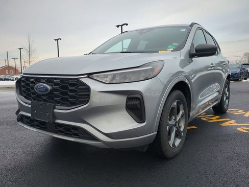 Used 2023 Ford Escape ST-Line image 8