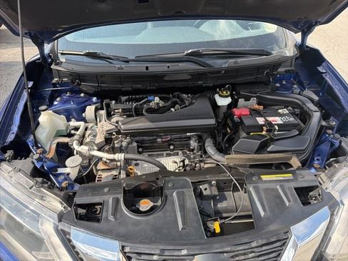 Used 2019 Nissan Rogue SV AWD/4WD image 8