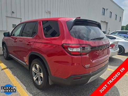 Used 2025 Honda Pilot EX-L image 4