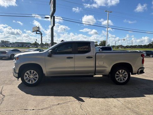 Used 2020 Chevrolet Silverado 1500 Custom w/ Custom Value Package RWD image 10