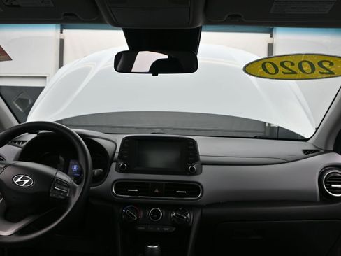 Used 2020 Hyundai Kona SE image 15