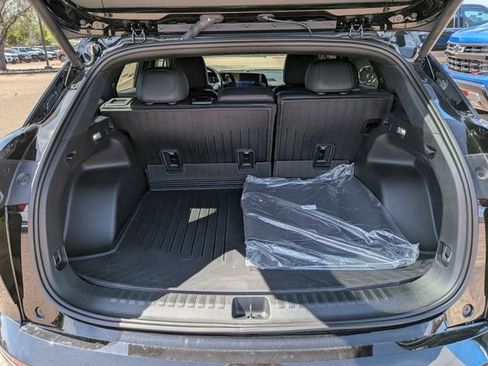 New 2025 Chevrolet Blazer EV RS image 13