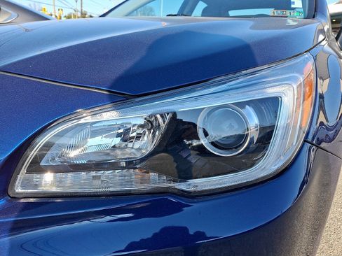 Used 2017 Subaru Legacy 2.5i Sport image 9