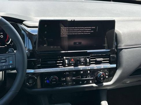 New 2026 Nissan Pathfinder Platinum AWD/4WD image 16