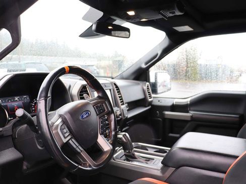 Used 2018 Ford F150 Raptor w/ Equipment Group 802A Luxury image 10