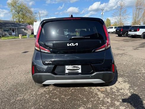 Used 2024 Kia Soul LX FWD image 6
