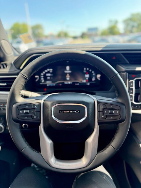Certified 2024 GMC Yukon XL Denali AWD/4WD image 17