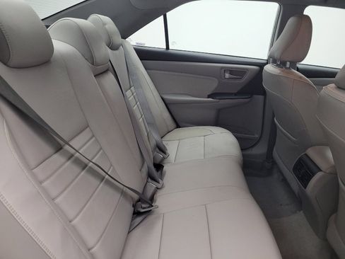Used 2016 Toyota Camry XLE FWD image 19