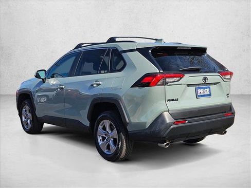 Used 2022 Toyota RAV4 XLE w/ XLE Grade Weather Package image 8