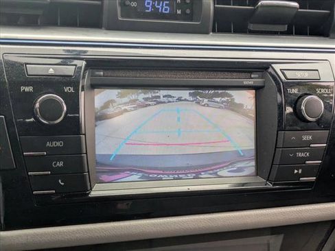 Used 2014 Toyota Corolla LE image 12