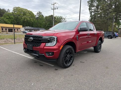 Used 2025 Ford Ranger XLT w/ Black Appearance Package AWD/4WD image 2