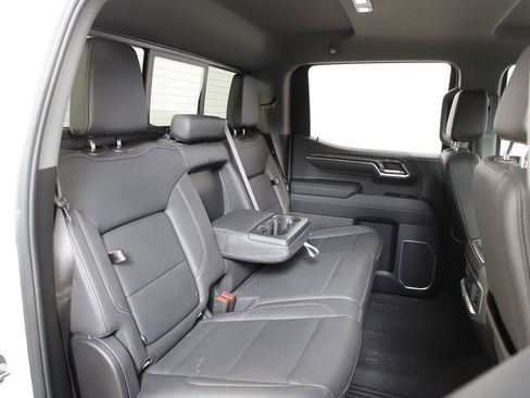 Used 2024 Chevrolet Silverado 1500 LTZ image 9