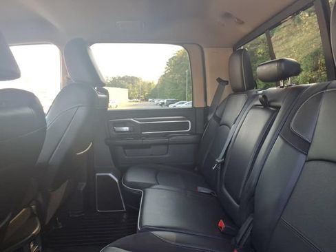 Used 2022 RAM 3500 Laramie AWD/4WD image 9