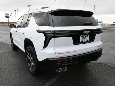 New 2026 Chevrolet Traverse High Country w/ LPO, Floor Liner Package AWD/4WD image 6